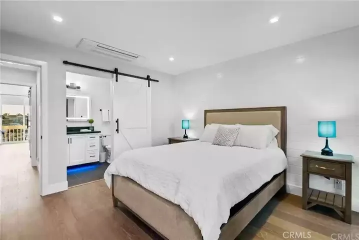16443 Harbour Lane 11, Huntington Beach, California 92649