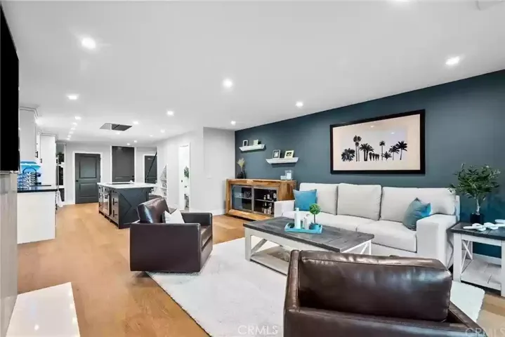 16443 Harbour Lane 11, Huntington Beach, California 92649