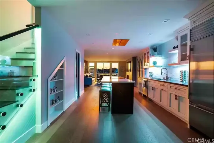 16443 Harbour Lane 11, Huntington Beach, California 92649
