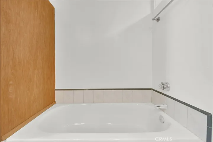 3021 Croyden Bay 97, Costa Mesa, California 92626