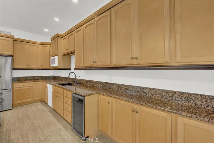 3021 Croyden Bay 97, Costa Mesa, California 92626