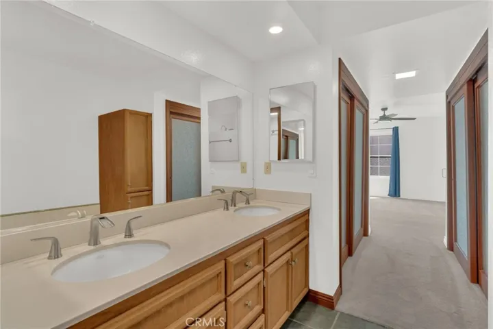 3021 Croyden Bay 97, Costa Mesa, California 92626