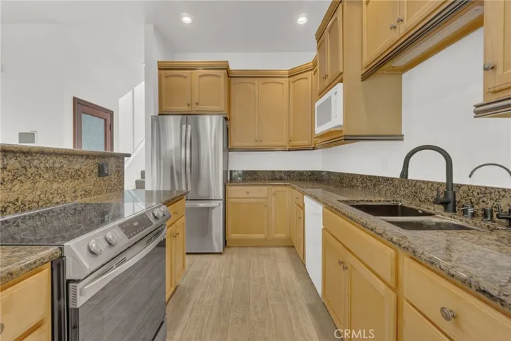 3021 Croyden Bay 97, Costa Mesa, California 92626