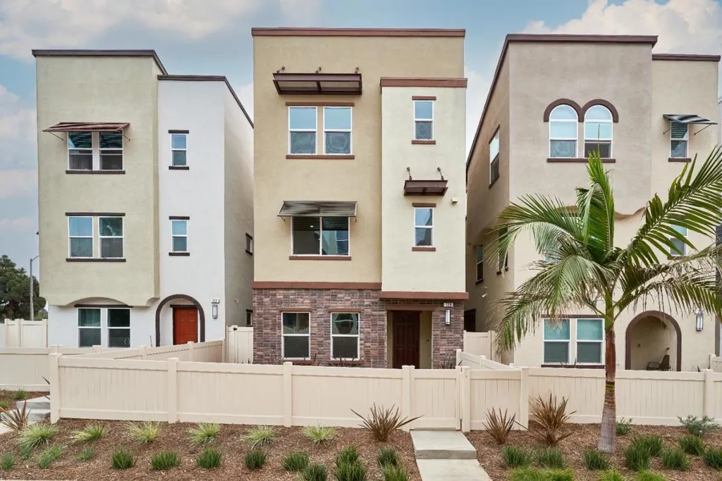 729 Daniel Freeman Circle, Inglewood, California 90301, 4 Bedrooms Bedrooms, ,4 BathroomsBathrooms,Residential Lease,For Rent,Daniel Freeman,ML82019057