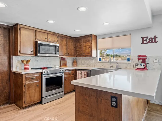 31175 Sherwood Street, Lucerne Valley, California 92356