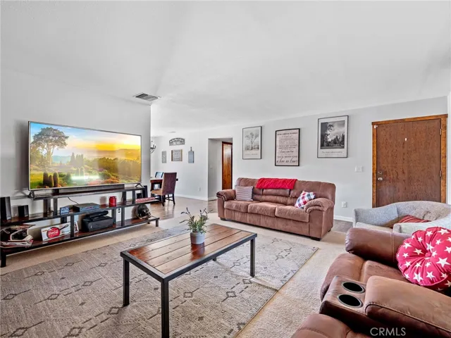 31175 Sherwood Street, Lucerne Valley, California 92356