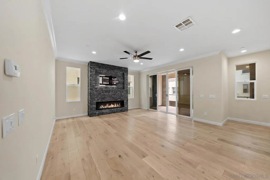 15105 Lincoln Loop, San Diego, California 92127 home-pic-1