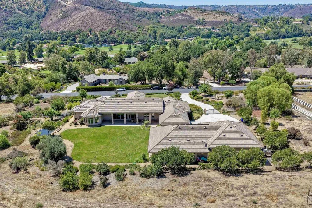 32920 Luiseno Circle Dr, Pauma Valley, California 92061 home-pic-43