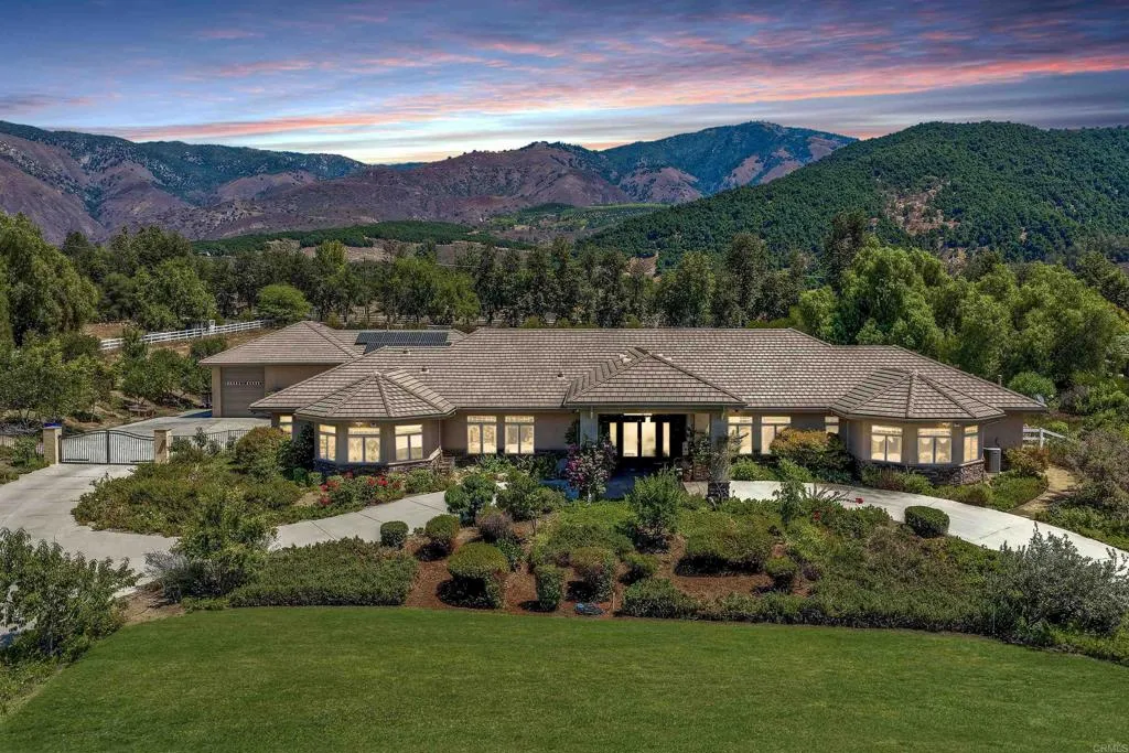 32920 Luiseno Circle Dr, Pauma Valley, California 92061 home-pic-0