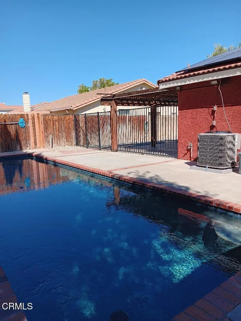 4552 Ridgewood Court, Palmdale, California 93552 home-pic-16