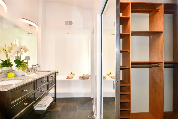 347 Empire Landing, Long Beach, California 90803