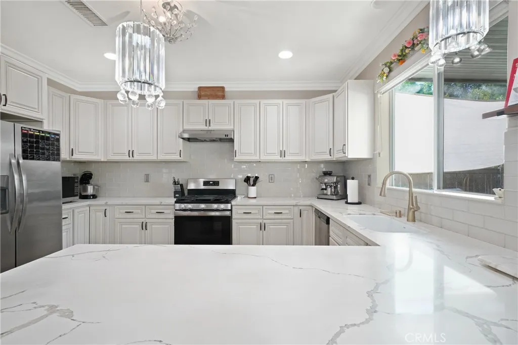 12410 Mimosa Lane, Riverside, California 92503 home-pic-6