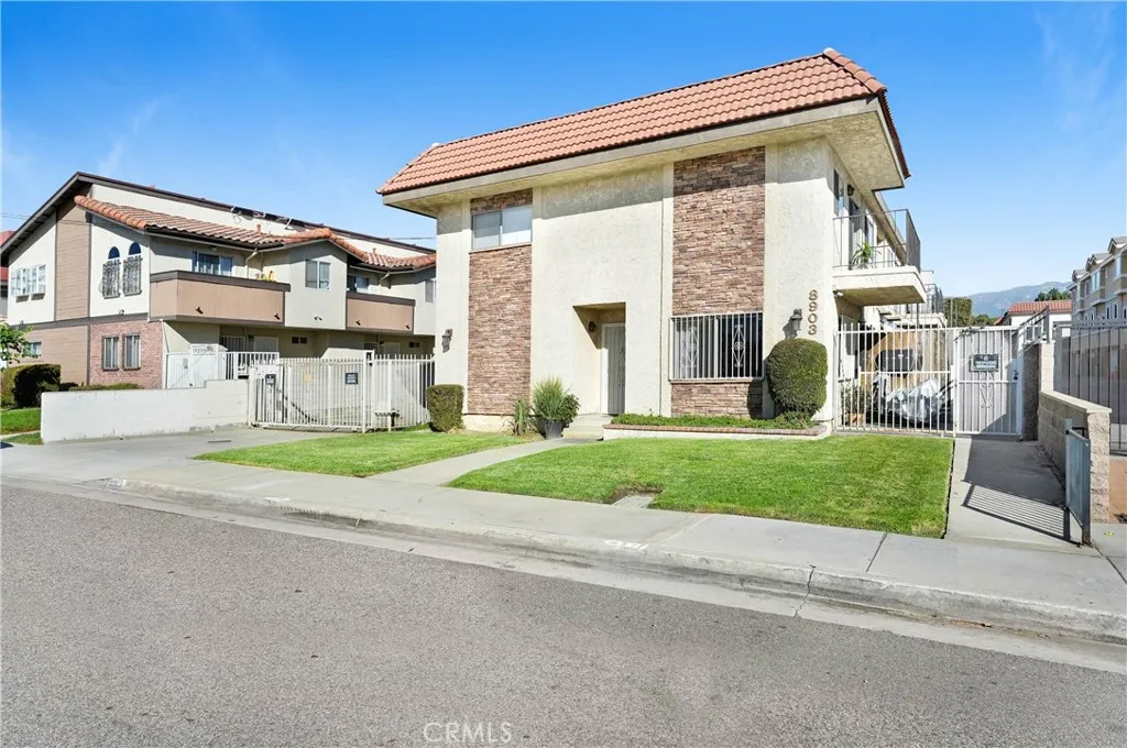 8903 Glendon Way 8, Rosemead, California 91770, 2 Bedrooms Bedrooms, ,2 BathroomsBathrooms,Residential Lease,For Rent,Glendon Way,WS25196069