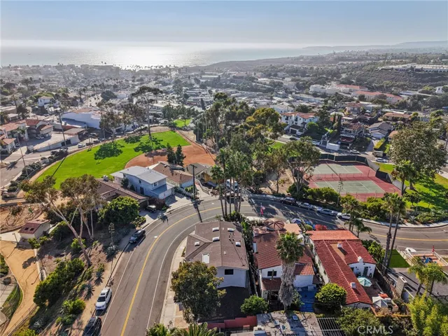 1310 N Avenida De La Estrella, San Clemente, California 92672