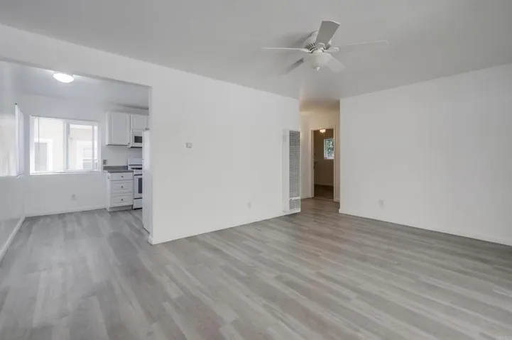 2948 54 Reynard Way, San Diego, California 92103