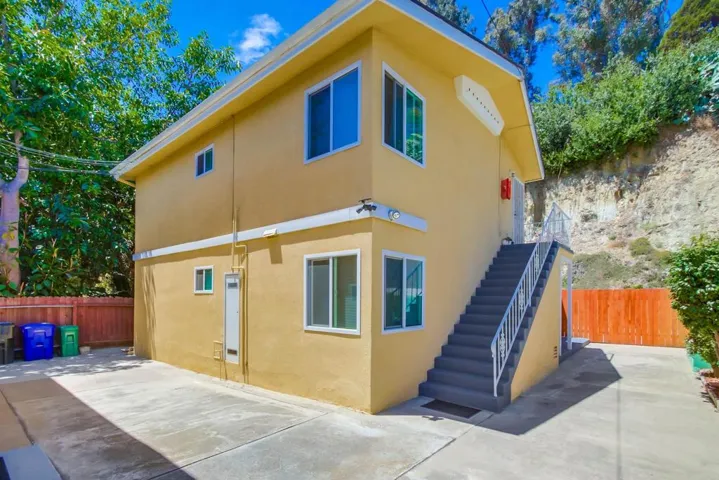 2948 54 Reynard Way, San Diego, California 92103