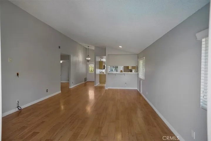 23121 Magnolia Glen Drive, Valencia, California 91354