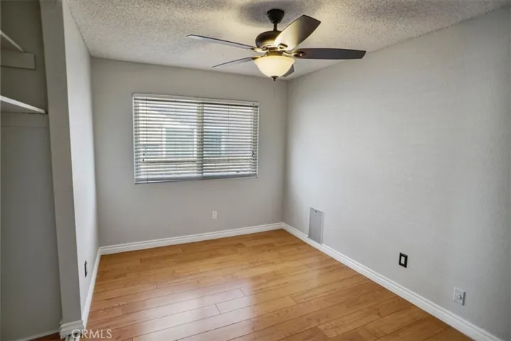 23121 Magnolia Glen Drive, Valencia, California 91354