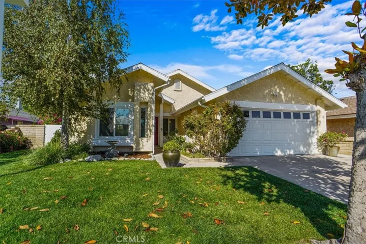 23121 Magnolia Glen Drive, Valencia, California 91354
