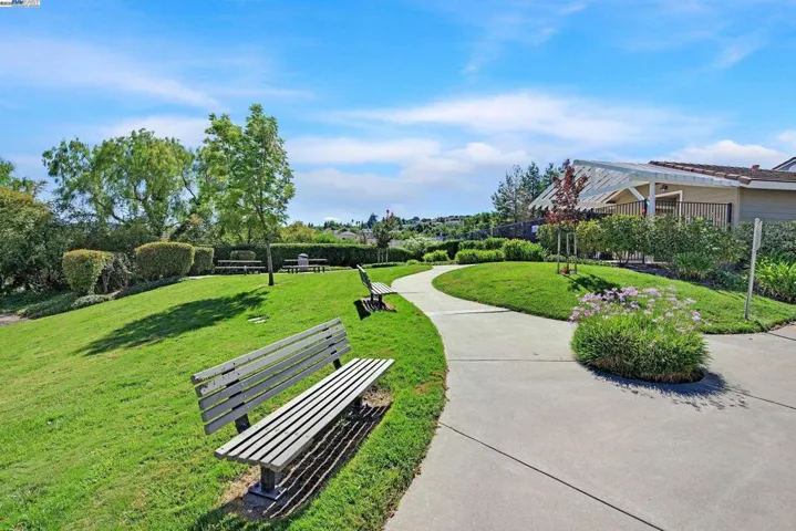 7539 Rolling Hills Cir, Dublin, California 94568