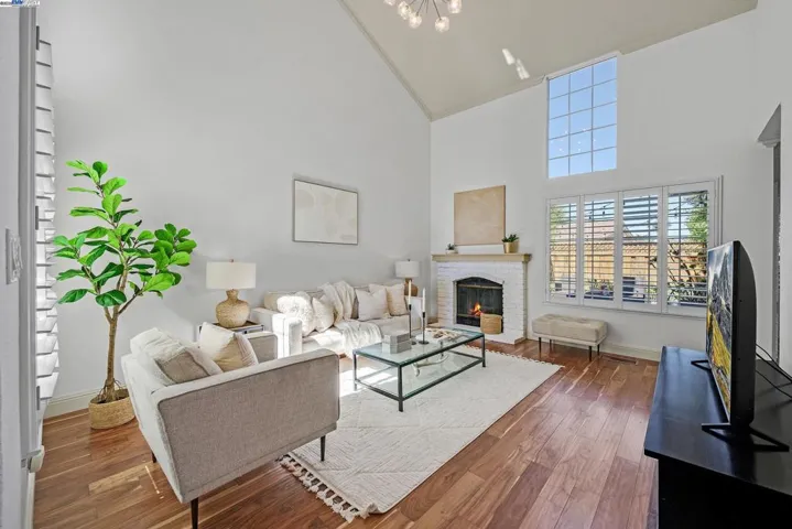7539 Rolling Hills Cir, Dublin, California 94568