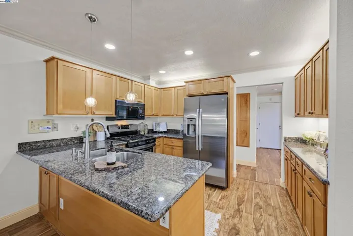 7539 Rolling Hills Cir, Dublin, California 94568