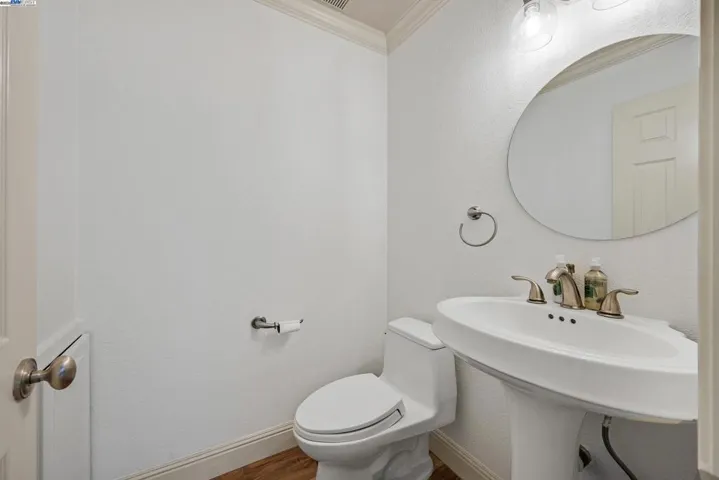 7539 Rolling Hills Cir, Dublin, California 94568