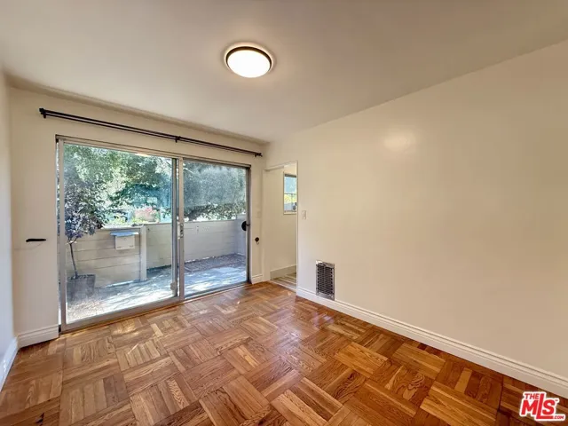 Private patio off dining​​‌​​​​‌​​‌‌​​‌​​​‌‌​​​‌​​‌‌​​‌‌​​‌‌​​​​ room