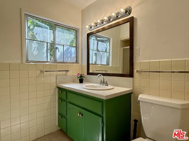 New vanity & lights