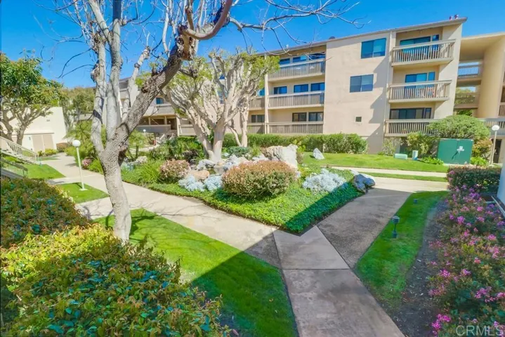 441 S Sierra Avenue 307, Solana Beach, California 92075