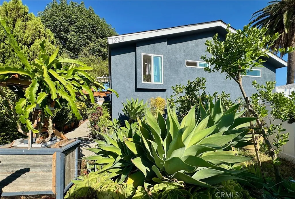 1238 Magnolia Avenue, Long Beach, California 90813 home-pic-20