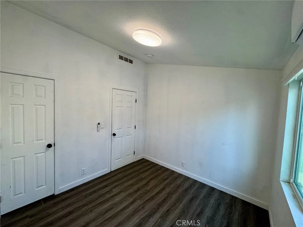 1238 Magnolia Avenue, Long Beach, California 90813 home-pic-17