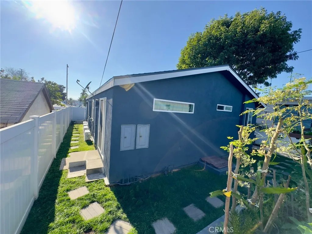 1238 Magnolia Avenue, Long Beach, California 90813 home-pic-3