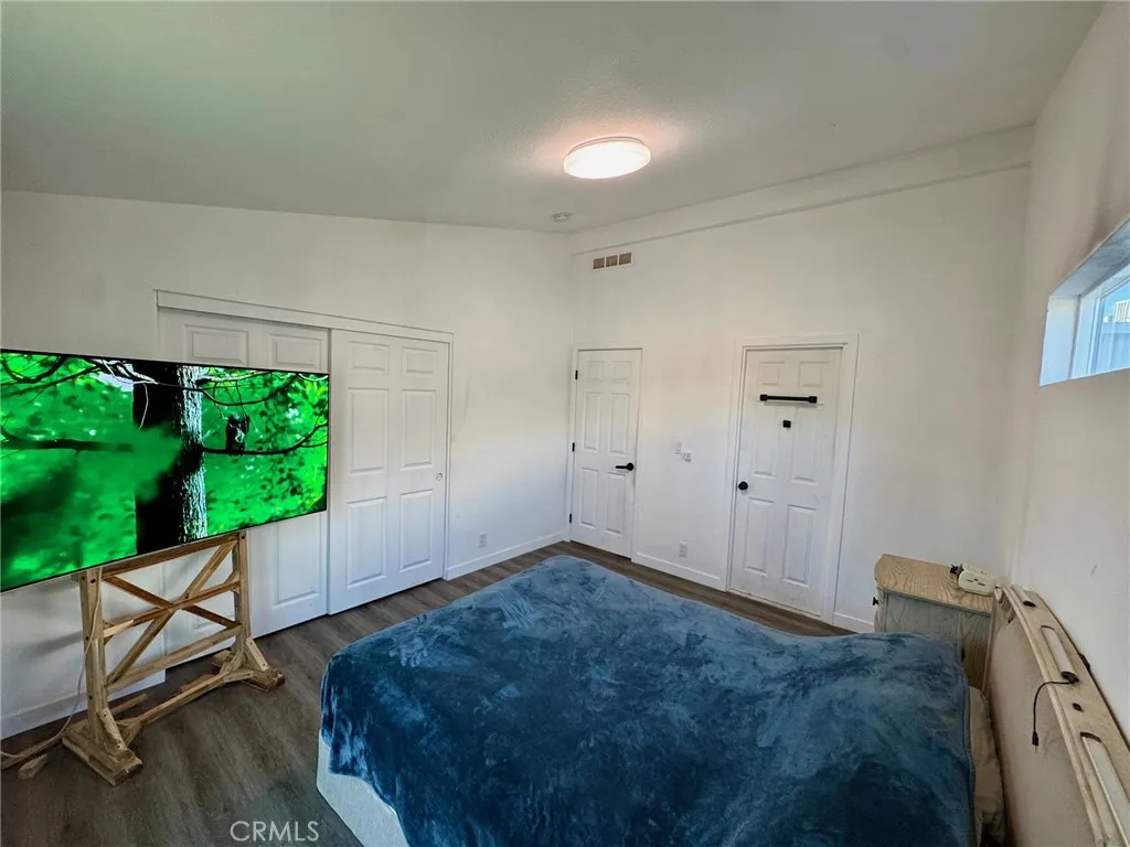 1238 Magnolia Avenue, Long Beach, California 90813 home-pic-14