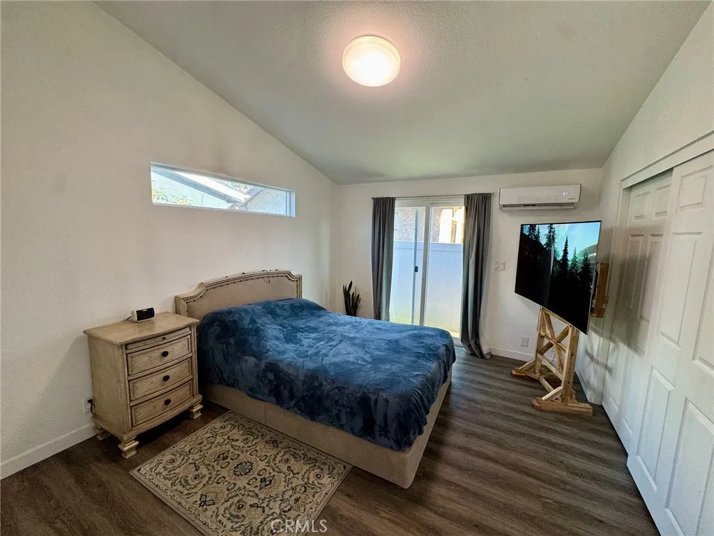 1238 Magnolia Avenue, Long Beach, California 90813 home-pic-15