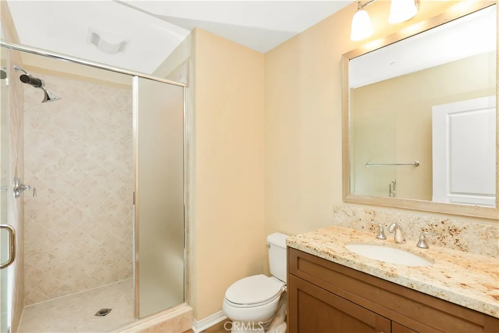 220 Kempton, Irvine, California 92620 home-pic-15
