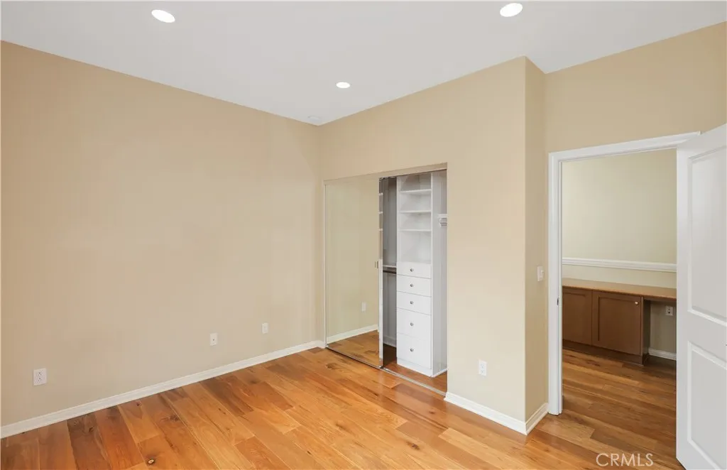 220 Kempton, Irvine, California 92620 home-pic-27