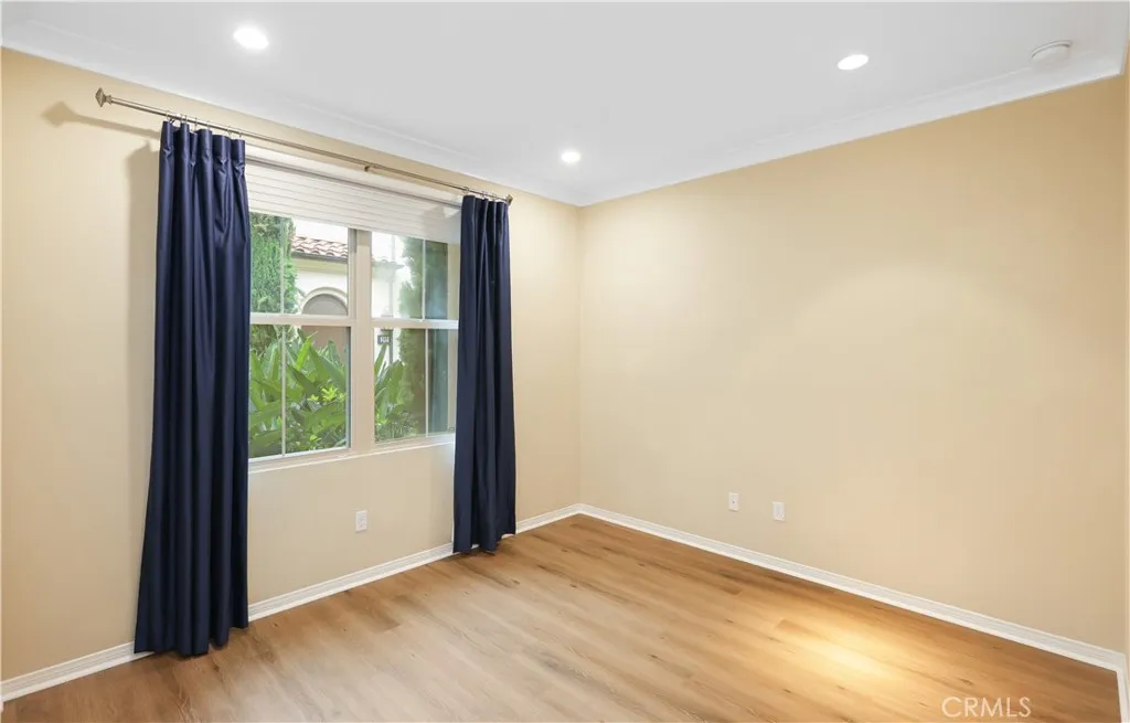 220 Kempton, Irvine, California 92620 home-pic-13