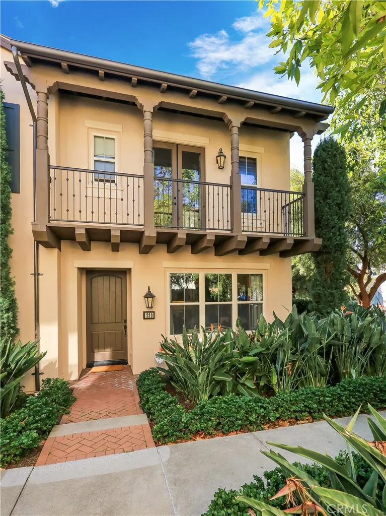 220 Kempton, Irvine, California 92620 home-pic-2