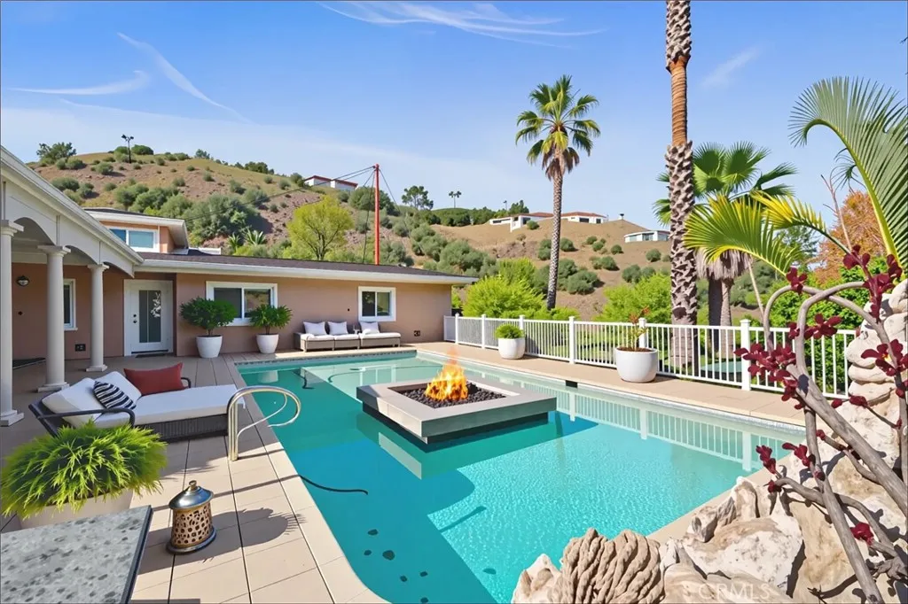 1606 Glenmont Drive, Glendale, California 91207, 4 Bedrooms Bedrooms, ,3 BathroomsBathrooms,Residential,For Sale,Glenmont,GD25196628
