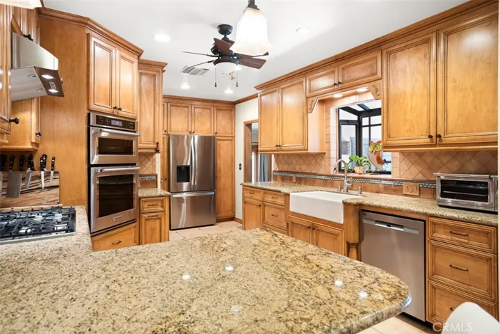 530 S Sparks Street, Burbank, California 91506