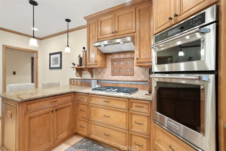 530 S Sparks Street, Burbank, California 91506