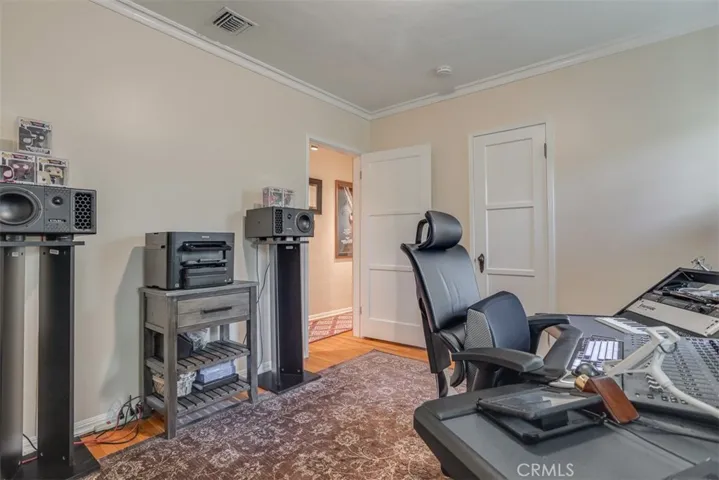 530 S Sparks Street, Burbank, California 91506