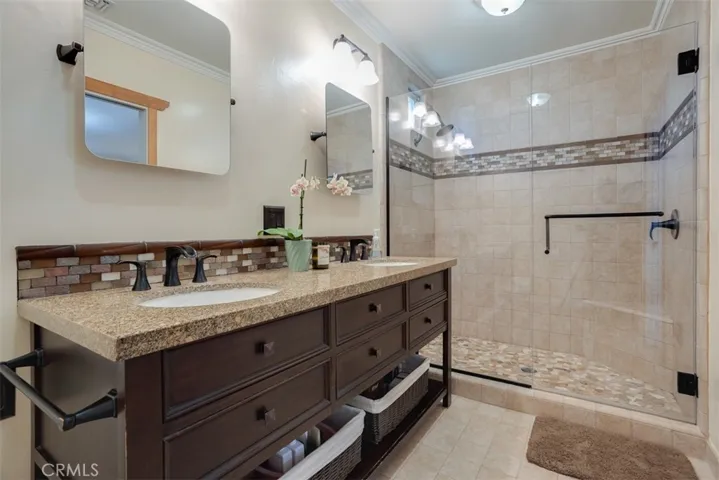 530 S Sparks Street, Burbank, California 91506