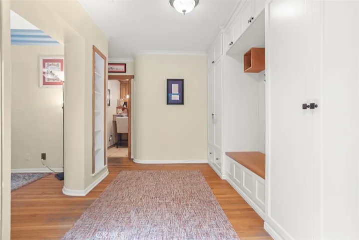 530 S Sparks Street, Burbank, California 91506