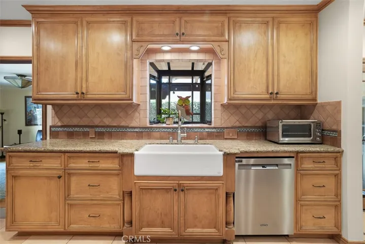 530 S Sparks Street, Burbank, California 91506