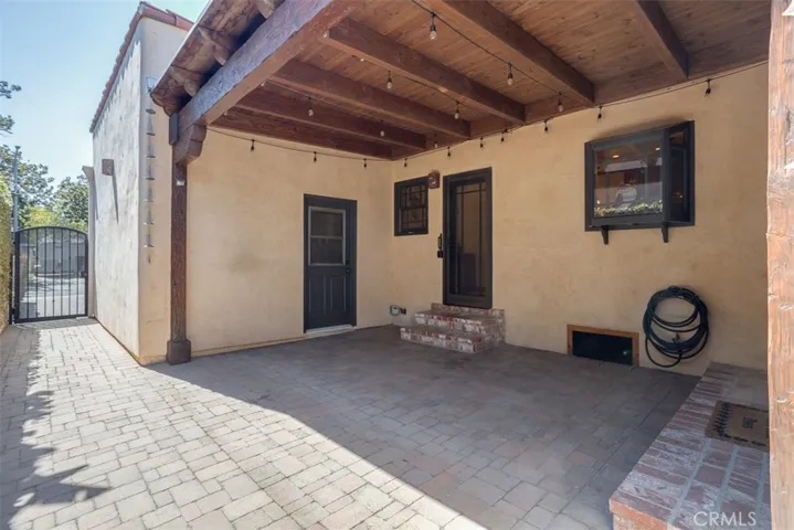 530 S Sparks Street, Burbank, California 91506
