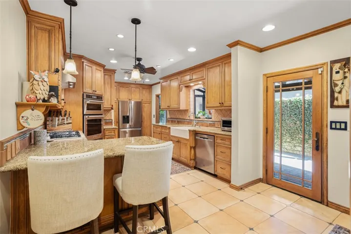 530 S Sparks Street, Burbank, California 91506