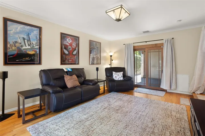 530 S Sparks Street, Burbank, California 91506