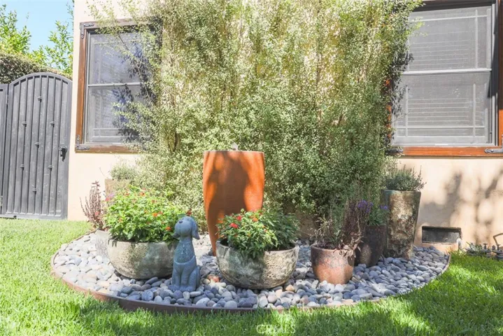 530 S Sparks Street, Burbank, California 91506